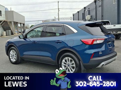 Used 2020 Ford Escape SE image 6