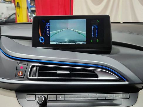 Used 2014 BMW i8 AWD/4WD image 32