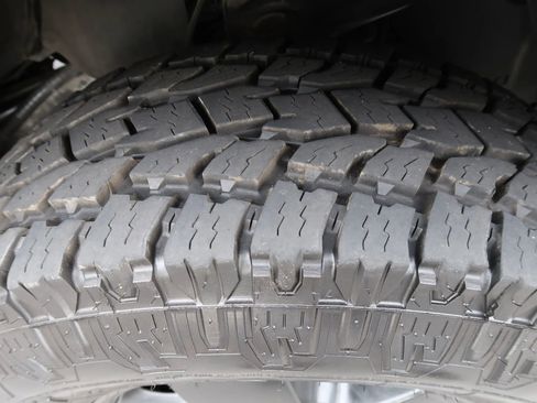 Used 2008 Toyota Tundra 2WD CrewMax image 10