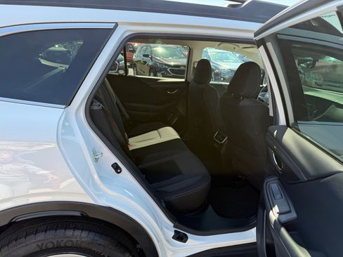 Used 2022 Subaru Outback Premium image 21