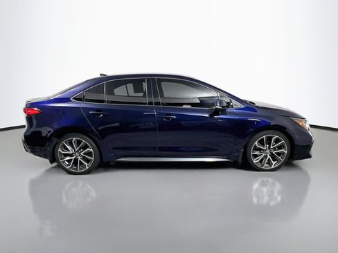 Used 2021 Toyota Corolla SE FWD image 3