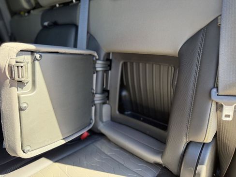 Used 2022 Chevrolet Silverado 1500 ZR2 w/ Technology Package image 22