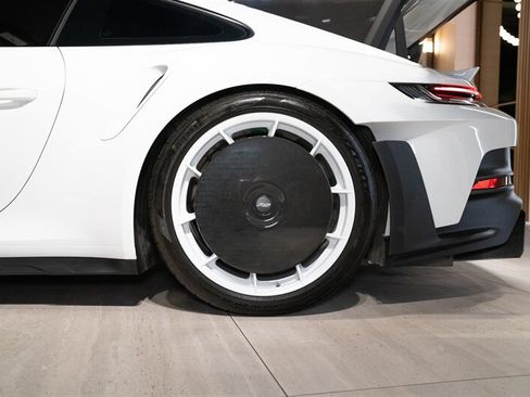 Used 2025 Porsche 911 GT3 RS RWD image 33