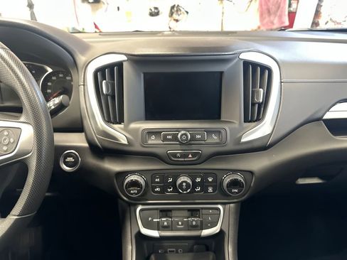 Certified 2024 GMC Terrain SLE w/ Driver Convenience Package AWD/4WD image 20