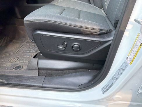 Used 2022 RAM 1500 Big Horn AWD/4WD image 14