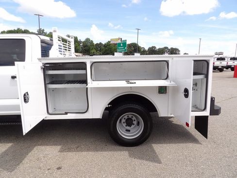 Used 2025 Ford F350 XLT AWD/4WD image 51
