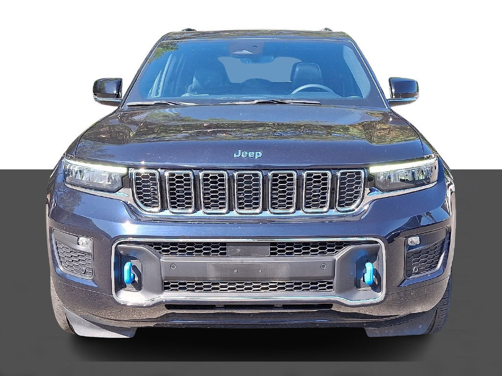 Used 2023 Jeep Grand Cherokee Overland AWD/4WD image 2