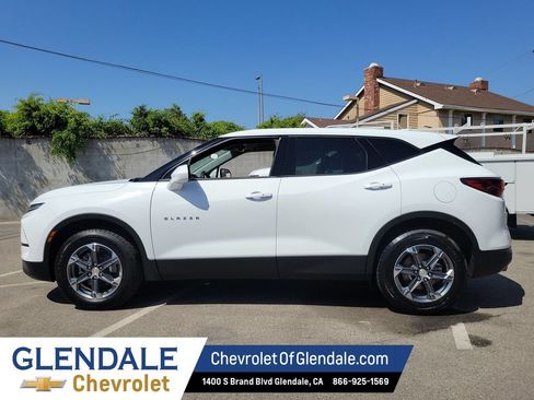 Certified 2025 Chevrolet Blazer LT AWD/4WD image 14