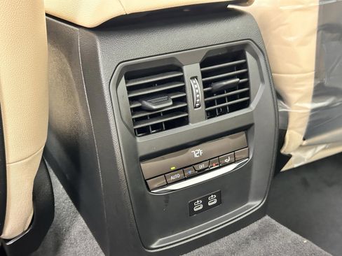 Used 2026 BMW 330i Sedan w/ Premium Package image 30