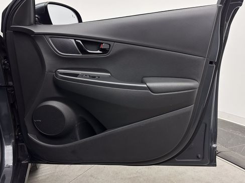 Used 2019 Hyundai Kona Limited FWD image 38