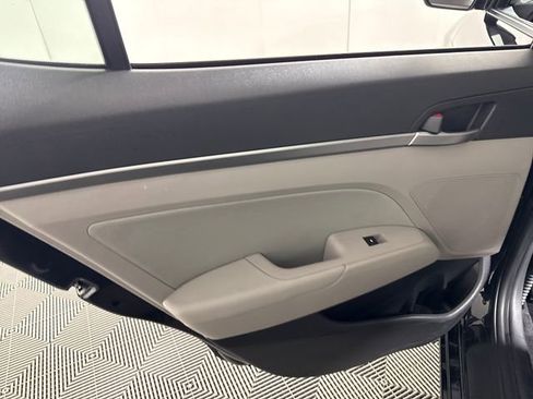Used 2018 Hyundai Elantra SEL w/ Cargo Package FWD image 19