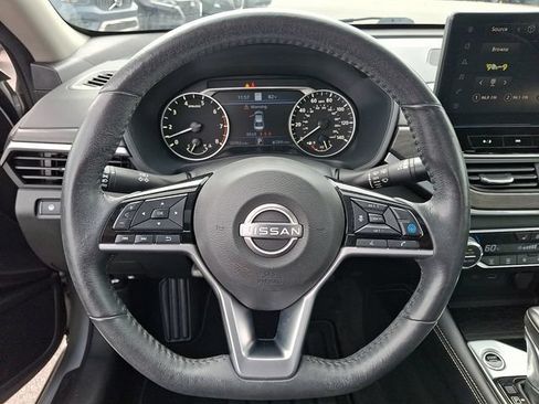 Used 2023 Nissan Altima 2.5 SL FWD image 16