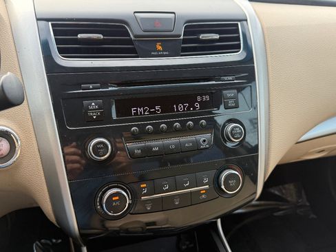 Used 2015 Nissan Altima 2.5 S w/ Power Driver Seat Package FWD image 26