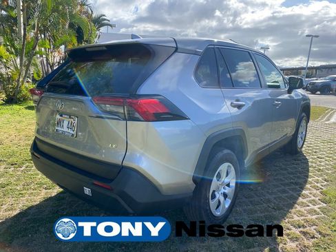 Used 2022 Toyota RAV4 LE FWD image 25