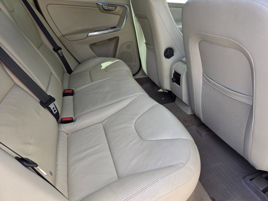 Used 2013 Volvo XC60 T6 AWD/4WD image 39