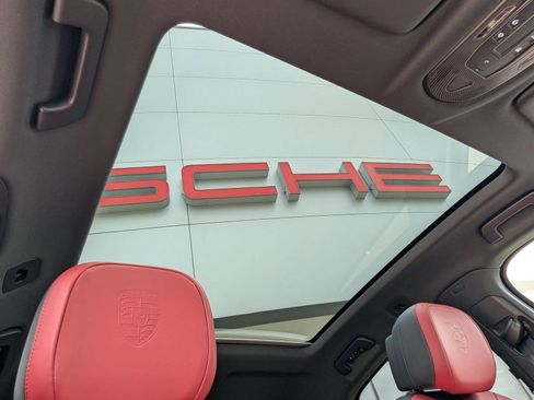 New 2026 Porsche Cayenne Coupe AWD/4WD image 26