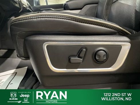 Used 2024 RAM 1500 Laramie AWD/4WD image 29