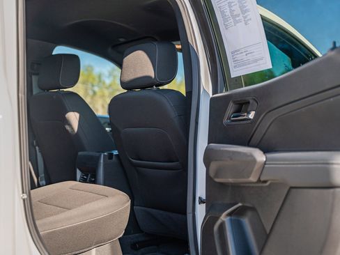 Used 2024 GMC Canyon Elevation w/ Convenience Package image 13