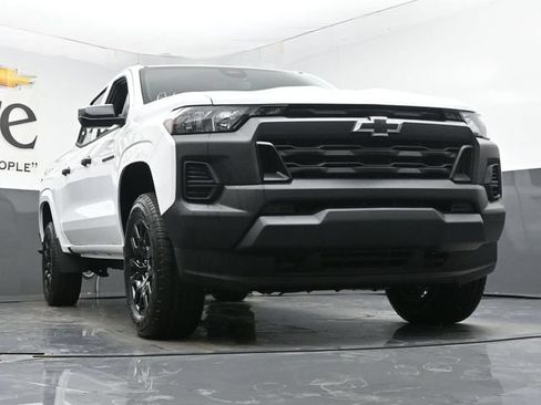 New 2026 Chevrolet Colorado W/T w/ WT Custom Package AWD/4WD image 3