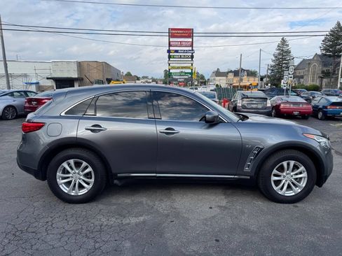 Used 2017 INFINITI QX70 2WD image 7