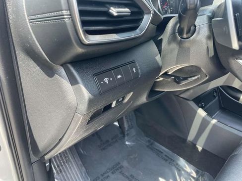 Used 2022 Hyundai Santa Fe SEL image 24