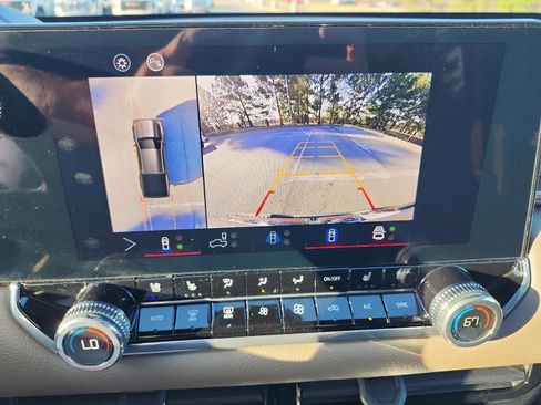 Certified 2024 GMC Canyon Denali image 16