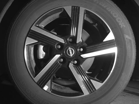 Used 2025 Nissan Sentra SV image 12