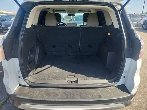 Used 2018 Ford Escape SE w/ SE Sync 3 Package image 15