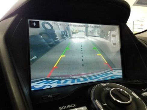 Used 2017 Ford Escape Titanium w/ Equipment Group 301A AWD/4WD image 9