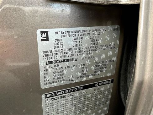 Used 2019 Buick Envision Essence FWD image 23
