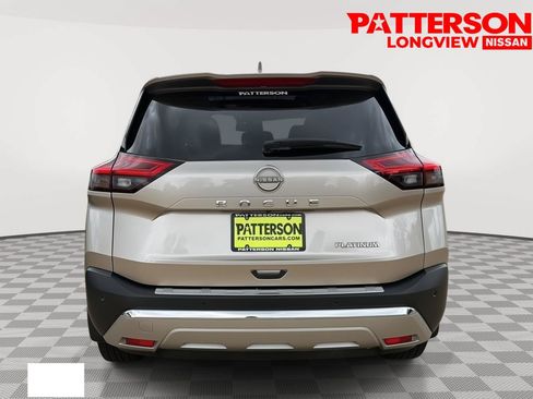 Used 2023 Nissan Rogue Platinum FWD image 3