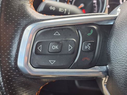 Used 2023 Jeep Gladiator Mojave w/ Trailer Tow Package AWD/4WD image 13