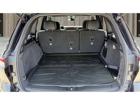 Used 2023 Jeep Grand Cherokee Trailhawk AWD/4WD image 3