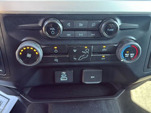Used 2023 Ford F250 XLT AWD/4WD image 28