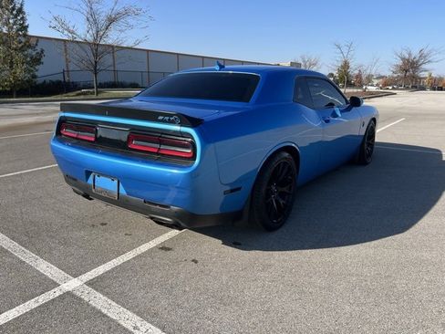 Used 2016 Dodge Challenger SRT Hellcat image 10