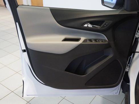 Certified 2024 Chevrolet Equinox LS w/ LS Convenience Package image 22