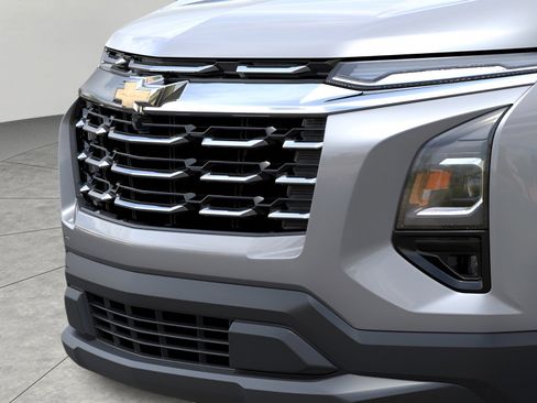 New 2026 Chevrolet Equinox LT w/ Convenience Package II AWD/4WD image 13
