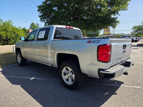 Used 2018 Chevrolet Silverado 1500 LT w/ All Star Edition AWD/4WD image 4