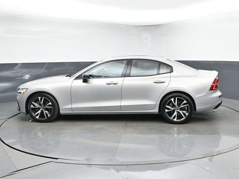 Used 2023 Volvo S60 B5 Core w/ Climate Package FWD image 6