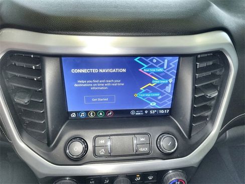 Used 2023 GMC Acadia SLT image 18