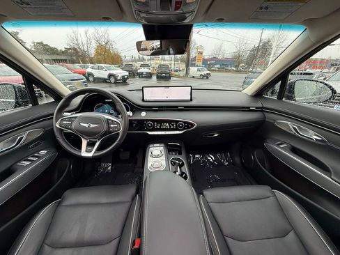 Used 2025 Genesis Electrified GV70 Advanced w/ Prestige Package image 24