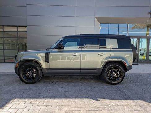Used 2025 Land Rover Defender 110 S image 8