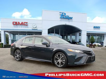 Used 2019 Toyota Camry SE