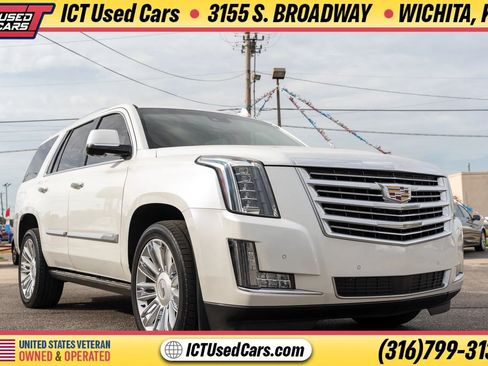 Used 2016 Cadillac Escalade Platinum AWD/4WD image 8
