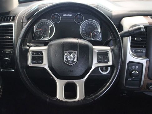 Used 2014 RAM 2500 Laramie w/ Black Appearance Group AWD/4WD image 25