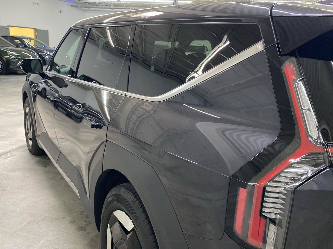 Used 2026 Kia EV9 Light RWD image 11