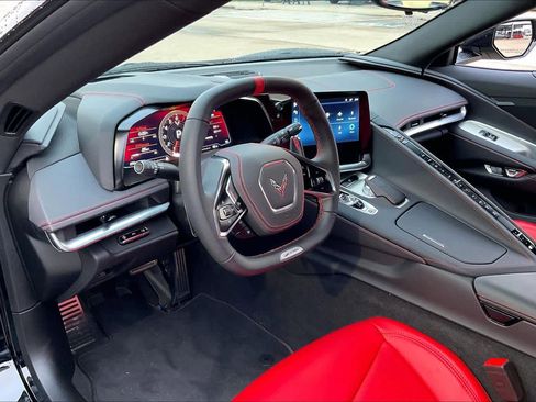 Used 2025 Chevrolet Corvette Z06 image 16