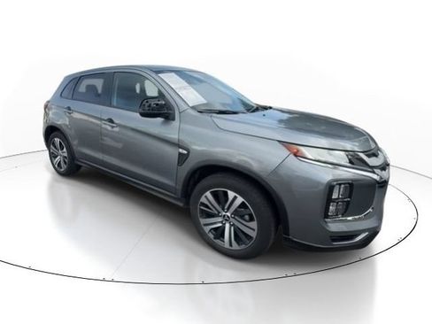 Used 2024 Mitsubishi Outlander Sport ES AWD/4WD image 3