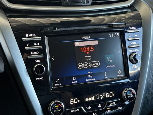 Used 2023 Nissan Murano SV FWD image 16