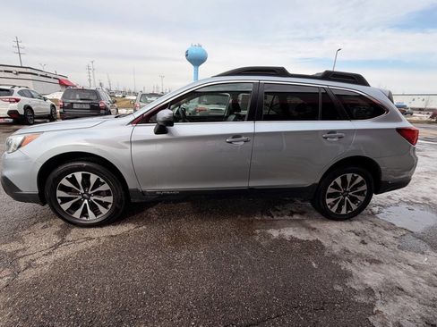 Used 2016 Subaru Outback 2.5i Limited image 8